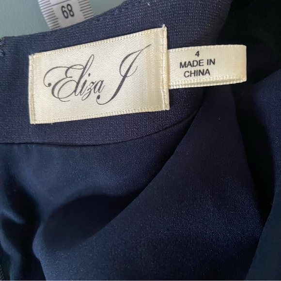 Eliza J. Fit and Flare Knee Length Dress - Size 4 - Dressy Casual, Office - Picture 9 of 14